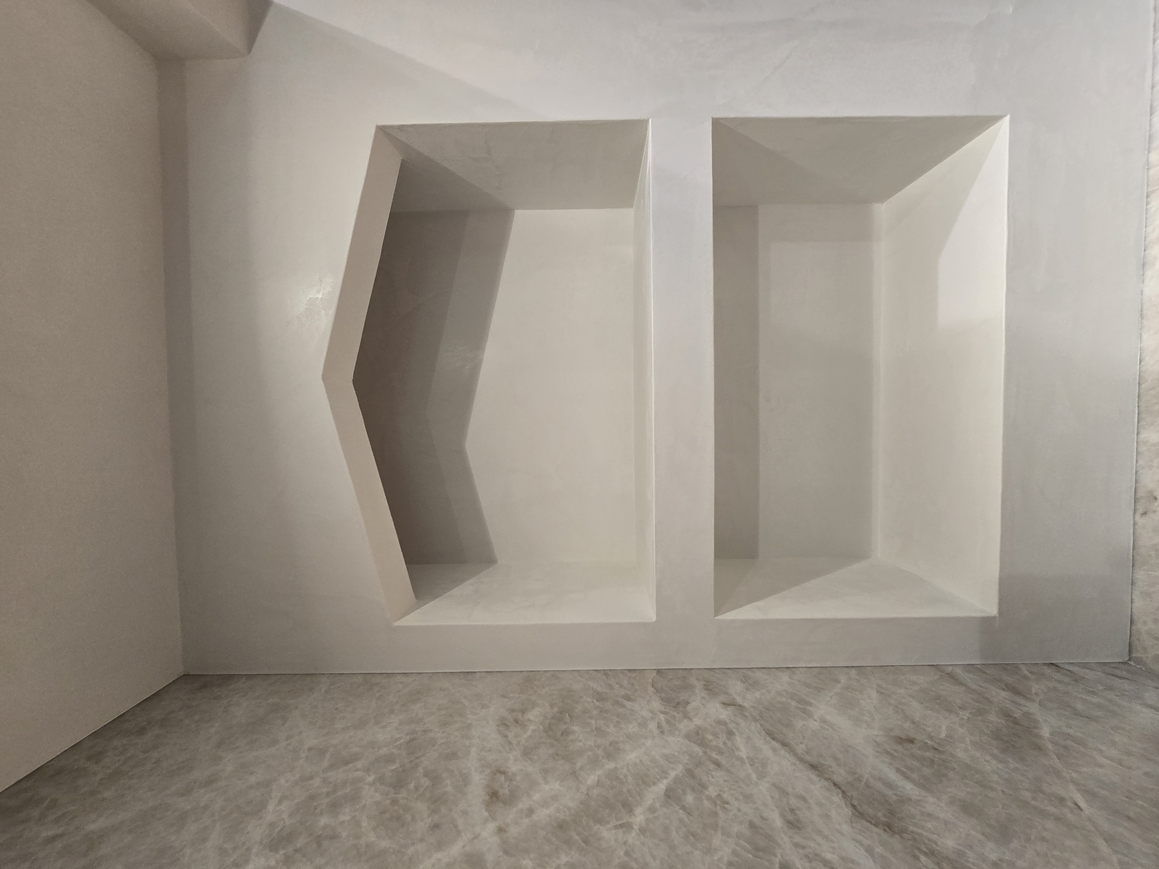 Microcement shower with perfect corners